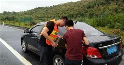 庄河永福道路救援